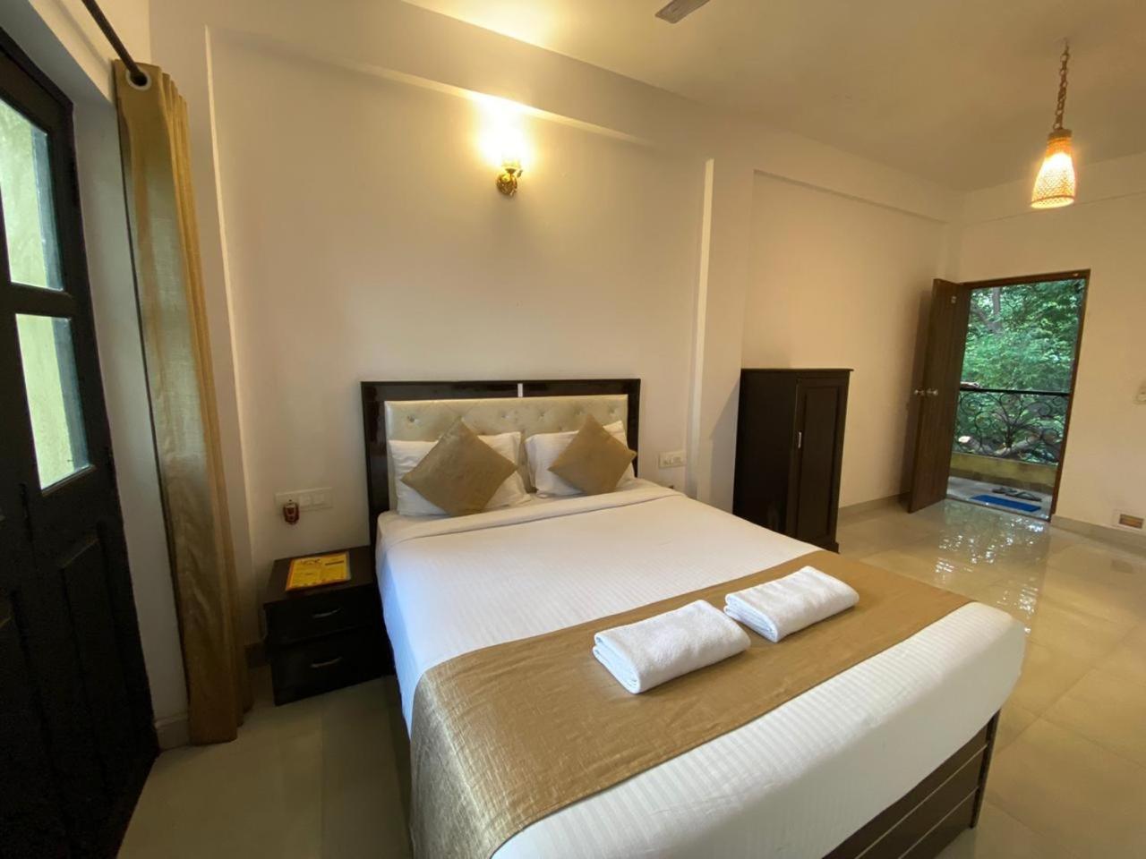 Green Field View Hotel Candolim Exterior photo