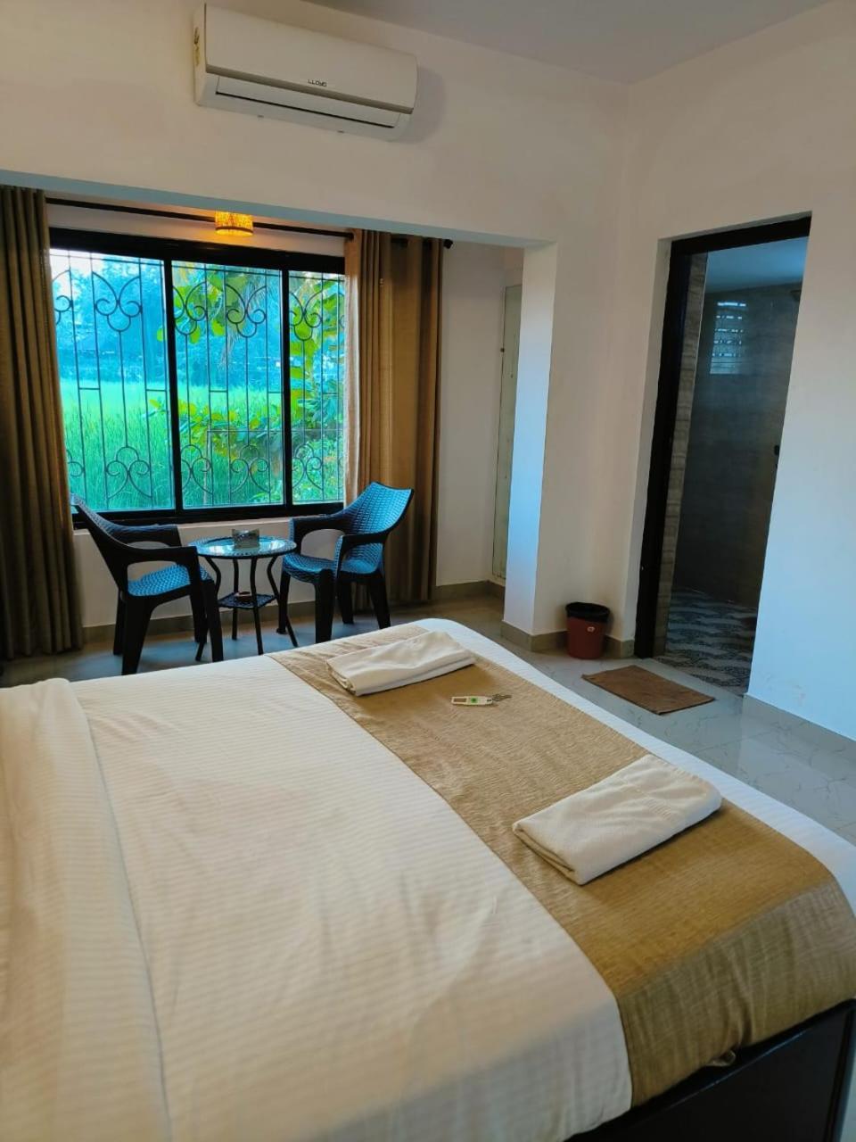 Green Field View Hotel Candolim Exterior photo
